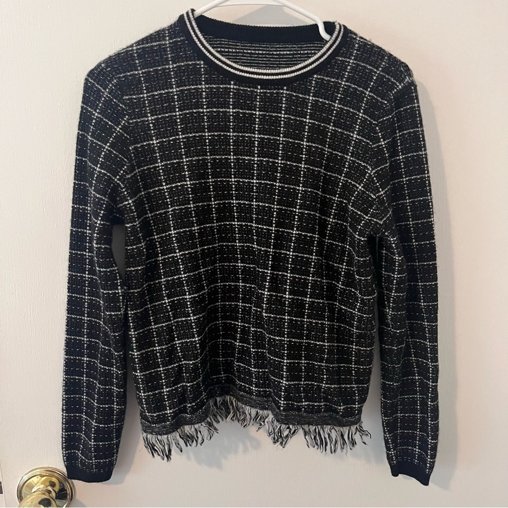 Plaid Checkered Blanket Sweater Knit Fringe Bottom Womens Size Large